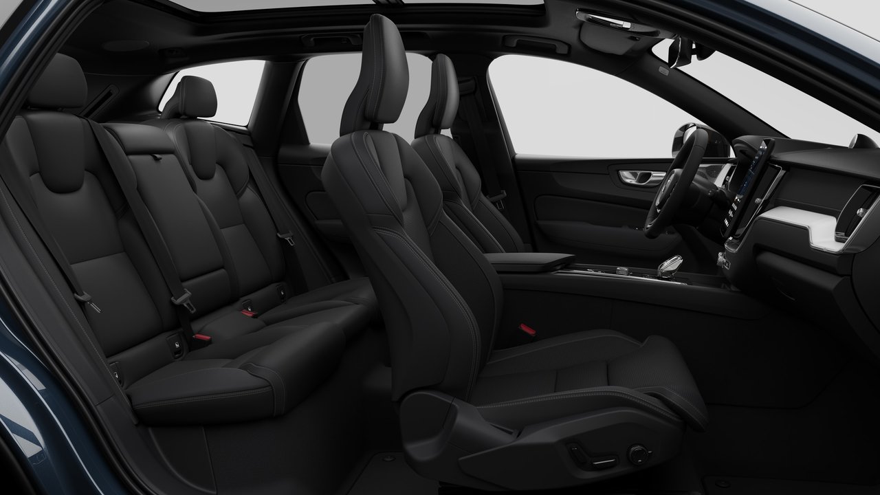 2027 Volvo XC60 Ultra Black Edition-12