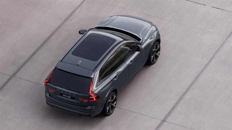 2027 Volvo XC60 Ultra Dark Theme-1