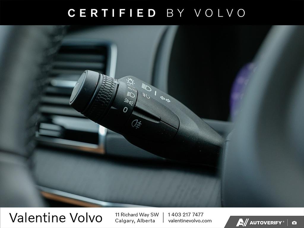 2025 Volvo XC90 Plug-In Hybrid Ultra Bright Theme-15
