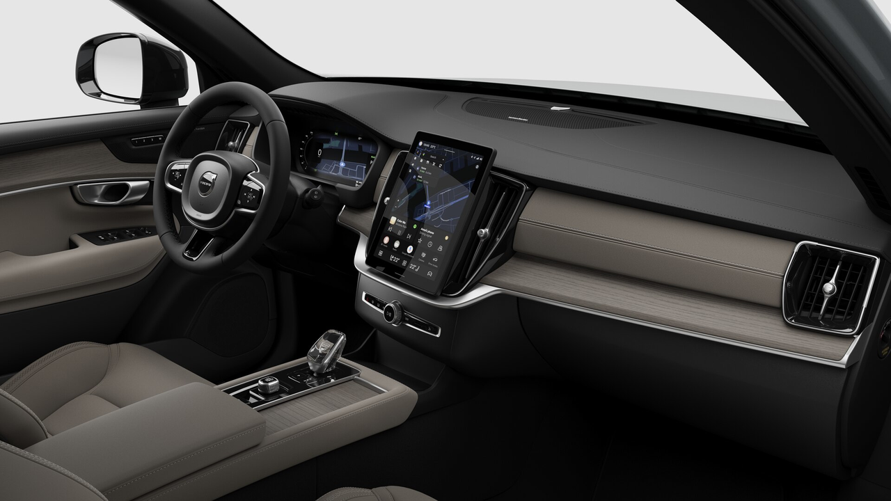 2026 Volvo XC90 Plug-in hybrid Plus 7-Seater (Dark Theme)-9