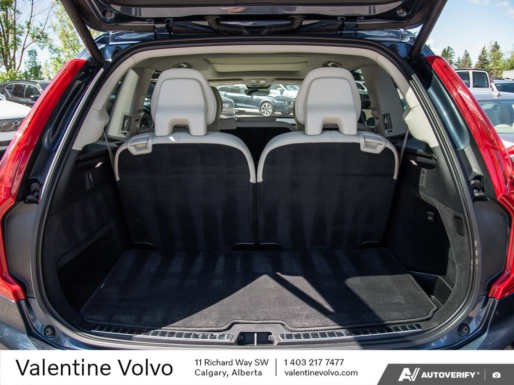 2023 Volvo XC90-10