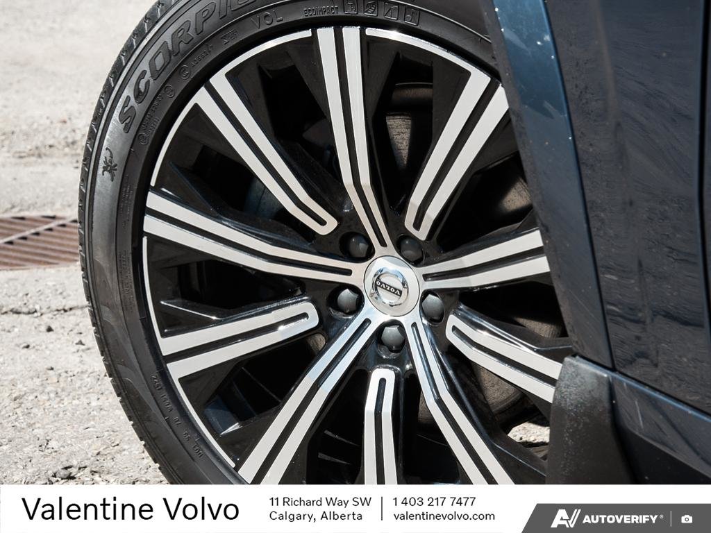 2023 Volvo XC90-5