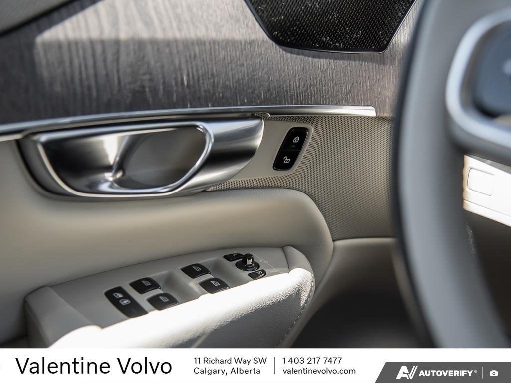 2023 Volvo XC90-16