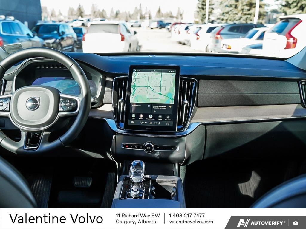 2026 Volvo XC90 Plus Dark Theme-24