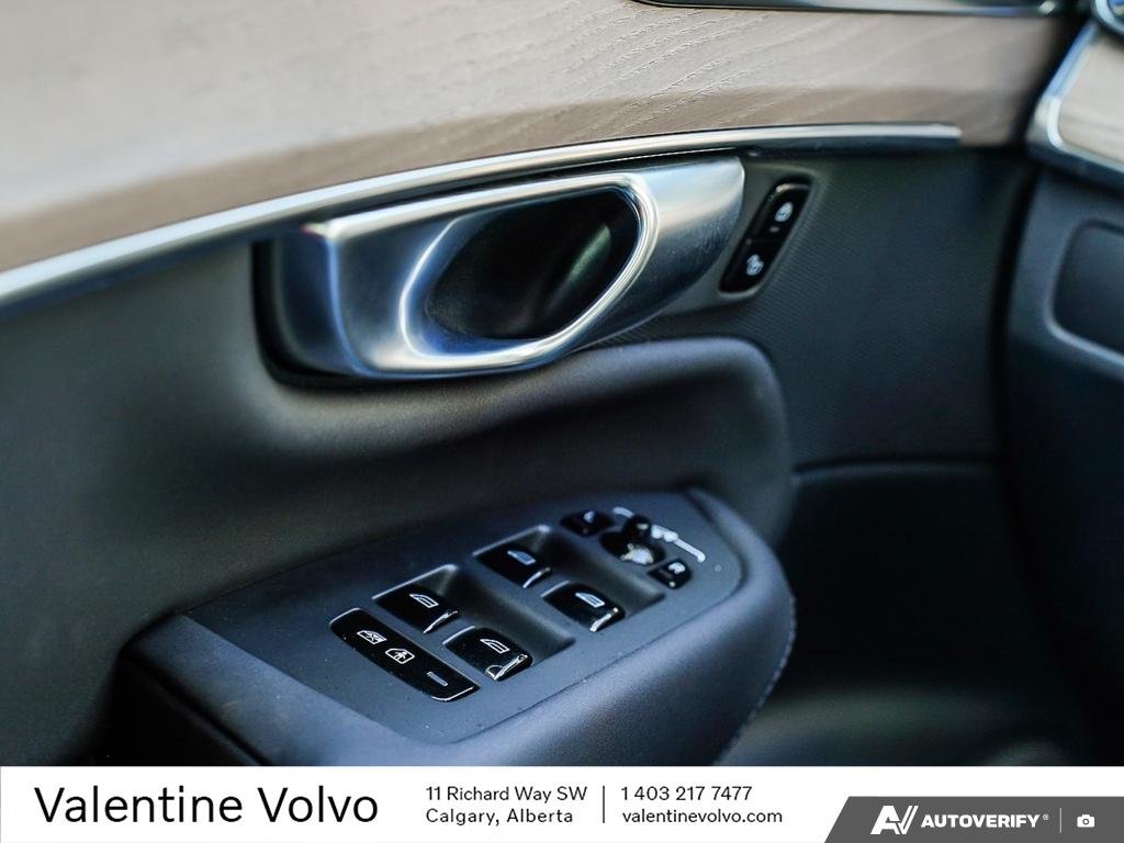 2026 Volvo XC90 Plus Dark Theme-16