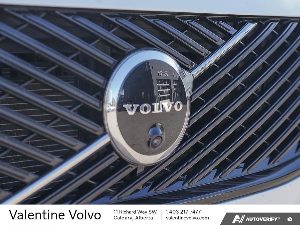 2026 Volvo XC90 Plus Dark Theme-8