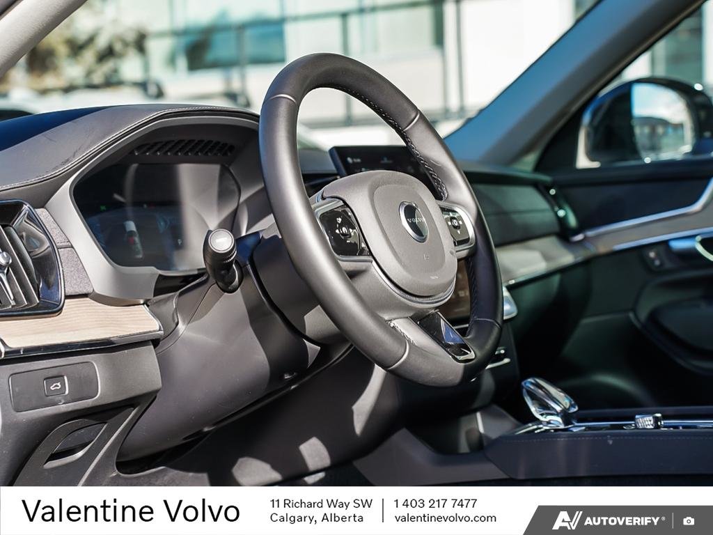 2026 Volvo XC90 Plus Dark Theme-12