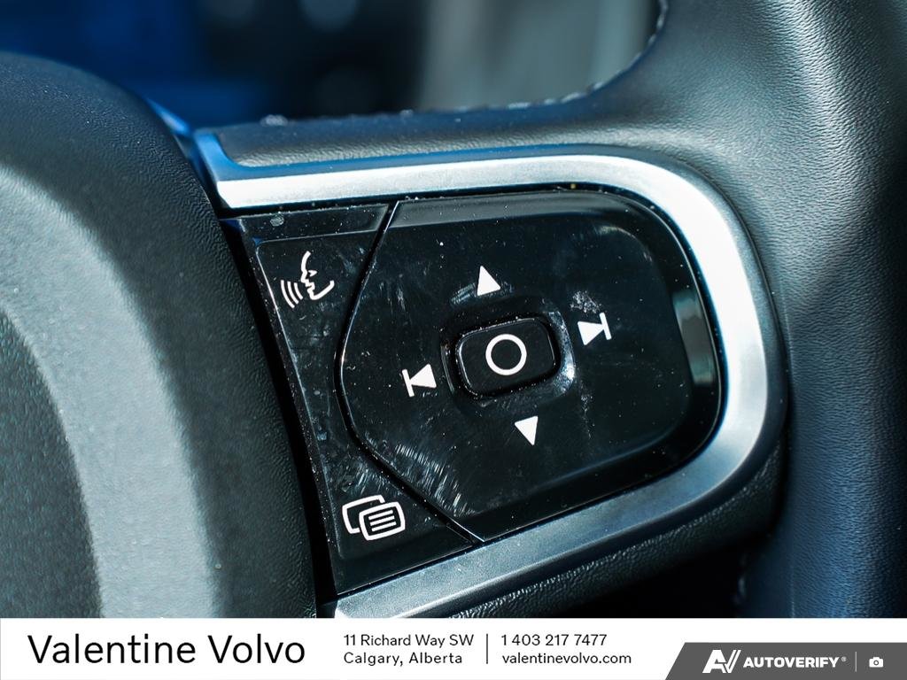 2026 Volvo XC90 Plus Dark Theme-17