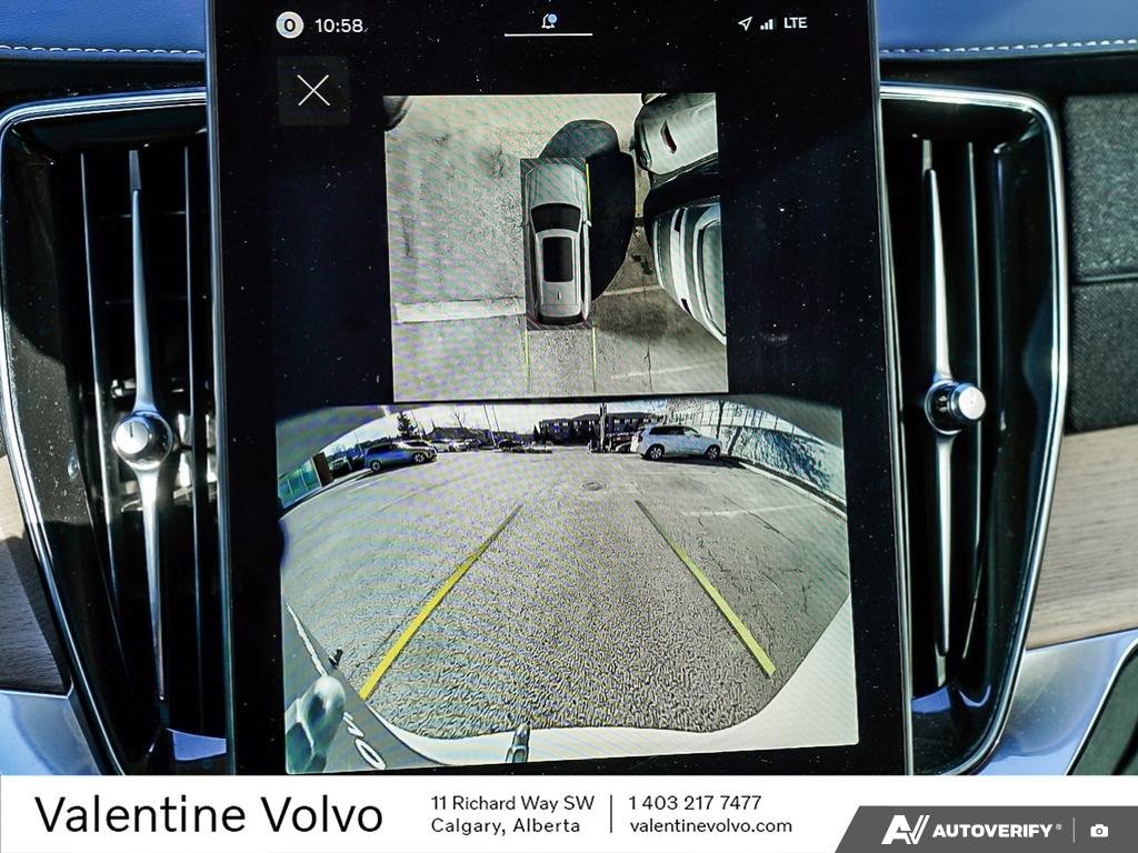 2026 Volvo XC90 Plus Dark Theme-26