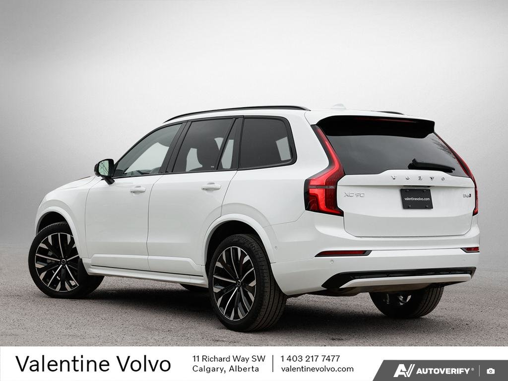 2026 Volvo XC90 Ultra Dark Theme-3