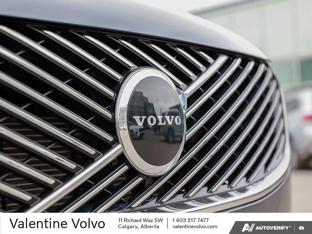 2026 Volvo XC90 Core Bright Theme-9