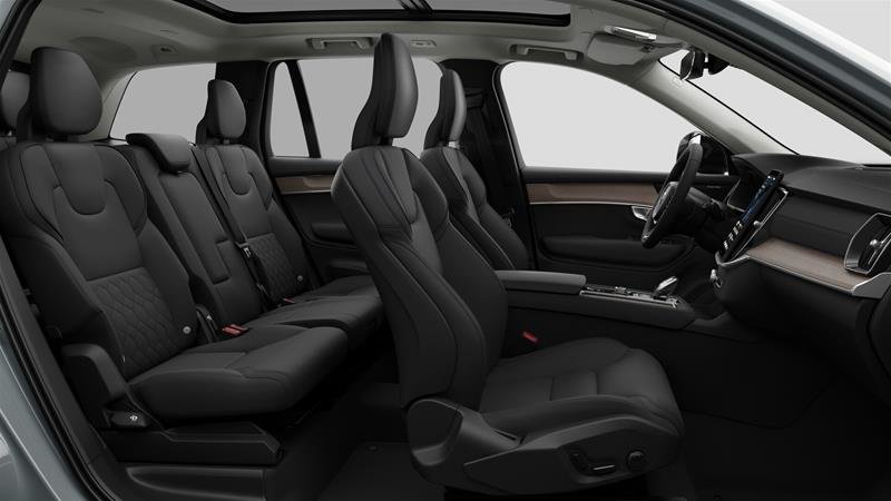 2027 Volvo XC90 Plus 7-Seater (Dark Theme)-4