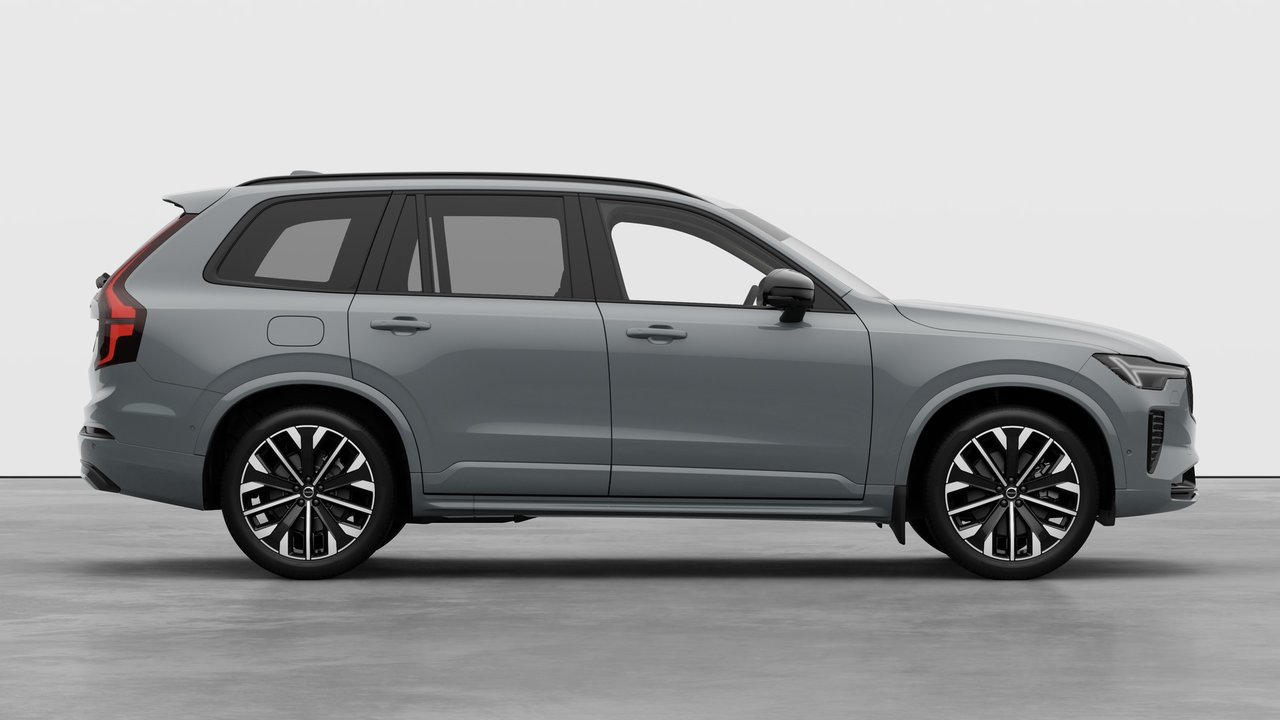 2027 Volvo XC90 Ultra 7-Seater (Dark Theme)-6