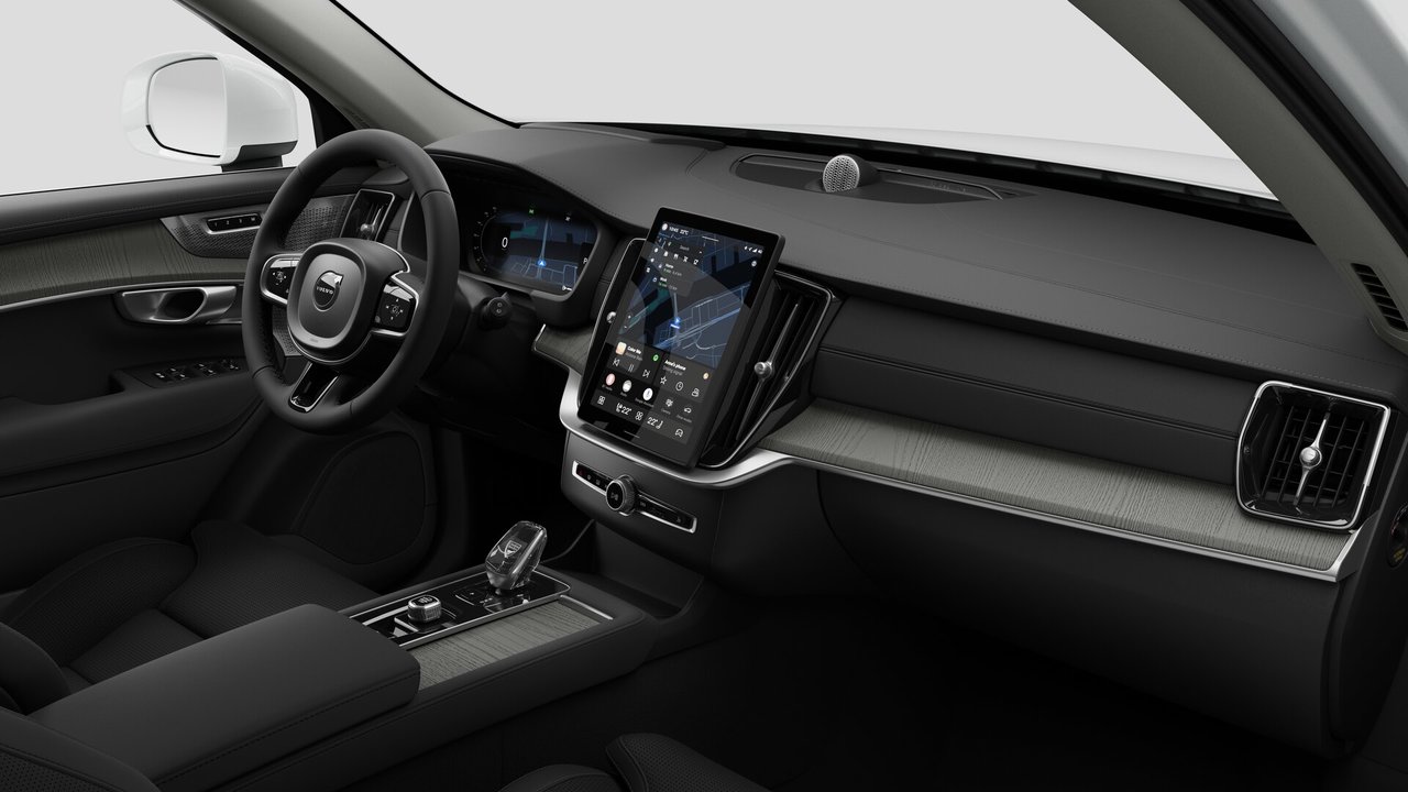 2027 Volvo XC90 Plug-in hybrid Ultra 7-Seater (Bright Theme)-9