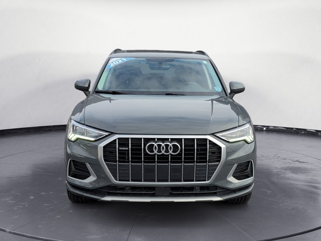 2021 Audi Q3 Komfort ! Leather, AWD! Fresh Trade!