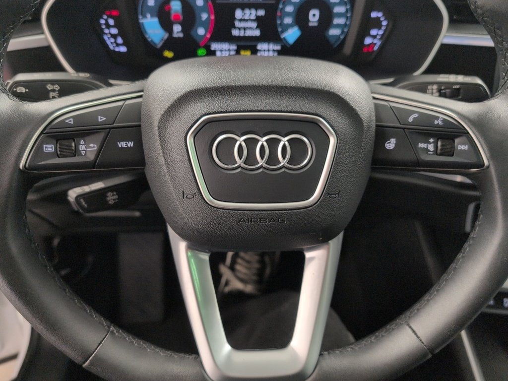 2025 Audi Q3 Komfort ! Leather, AWD! Fresh Trade!