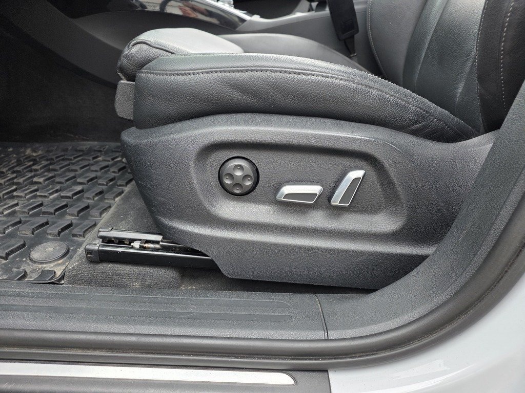 2017 Audi Q5 2.0L PREMIUM PLUS