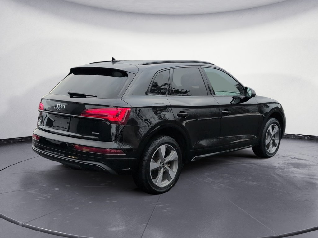 2023 Audi Q5 Komfort ! Leather, AWD! Fresh Trade!