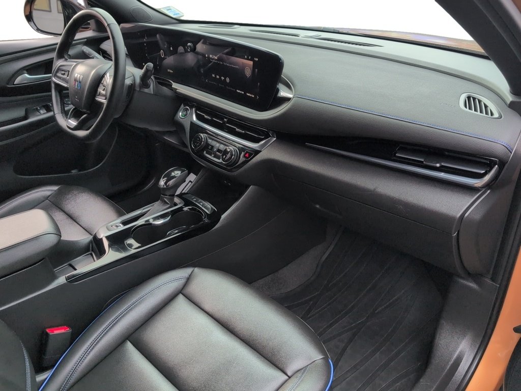 2024 Buick Envista SPORT TOURING! Black Rims, Leather !