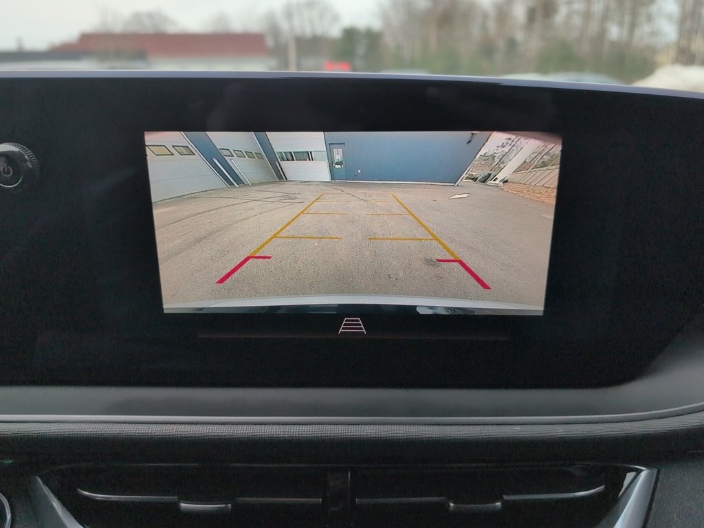 2024 Buick Envista SPORT TOURING! Black Rims, Leather !