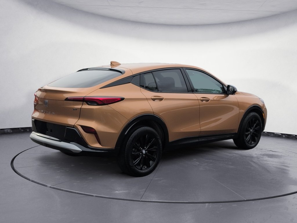 2024 Buick Envista SPORT TOURING! Black Rims, Leather !