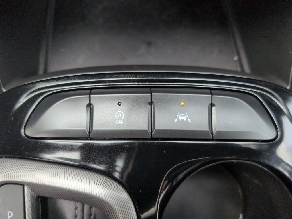 2024 Buick Envista SPORT TOURING! Black Rims, Leather !