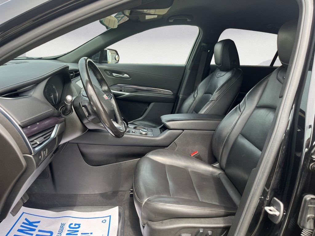 Cadillac XT4 AWD LUXURY 2021