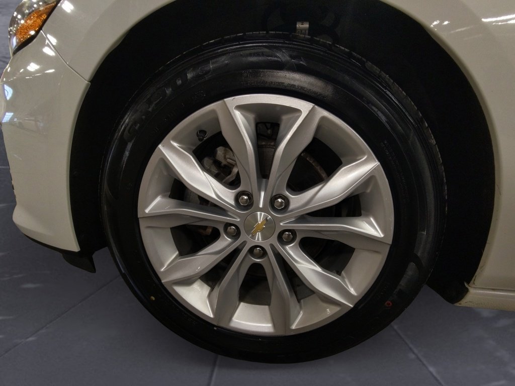 2023 Chevrolet Malibu 1LT/ Remote start/ Heated Seats