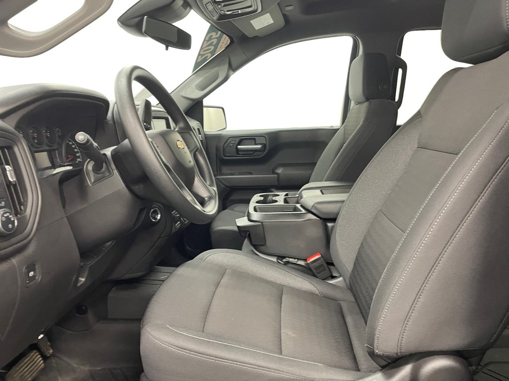 Chevrolet Silverado 1500 CUSTOM 2025