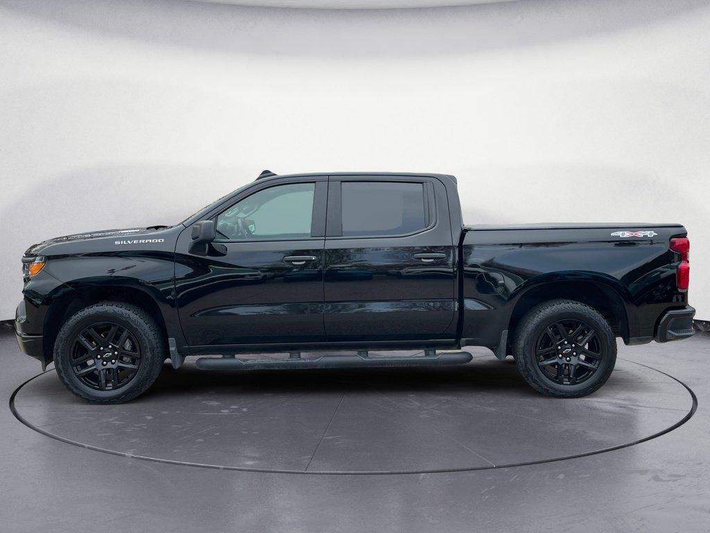 Chevrolet Silverado 1500 CUSTOM 2025