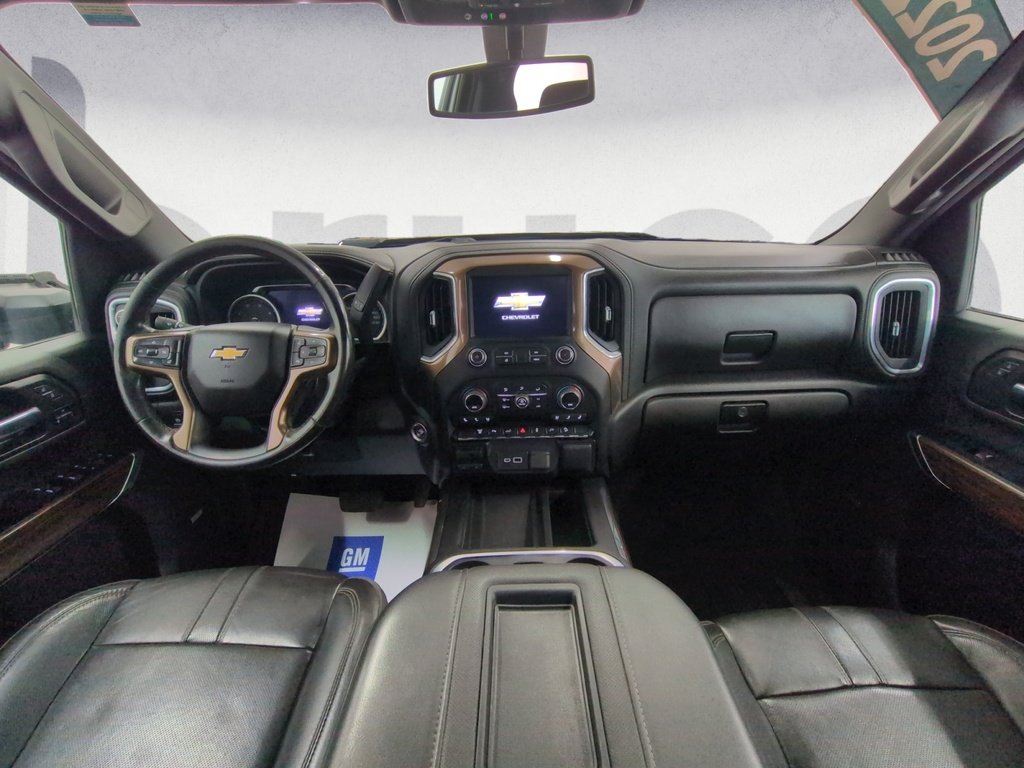 2022 Chevrolet SILVERADO HD CREW CAB DIESEL HIGH COUNTRY