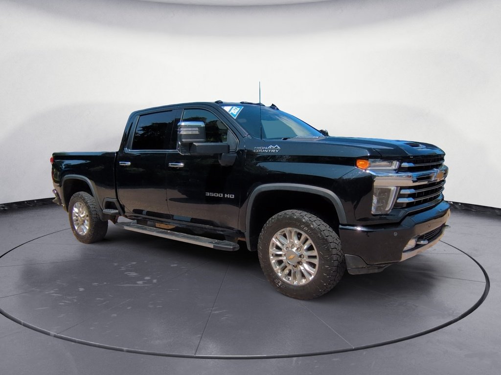 2022 Chevrolet SILVERADO HD CREW CAB DIESEL HIGH COUNTRY