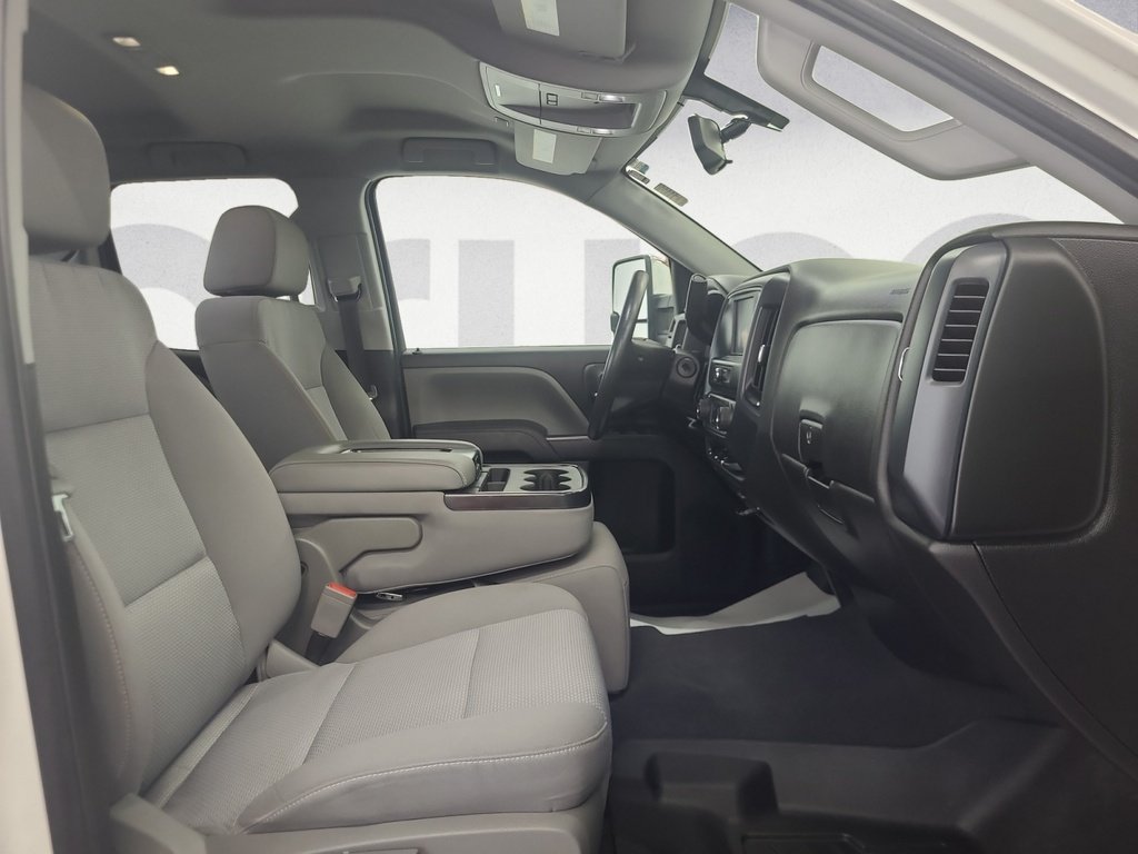 2019 Chevrolet Silverado 1500  CREW LT 4WD