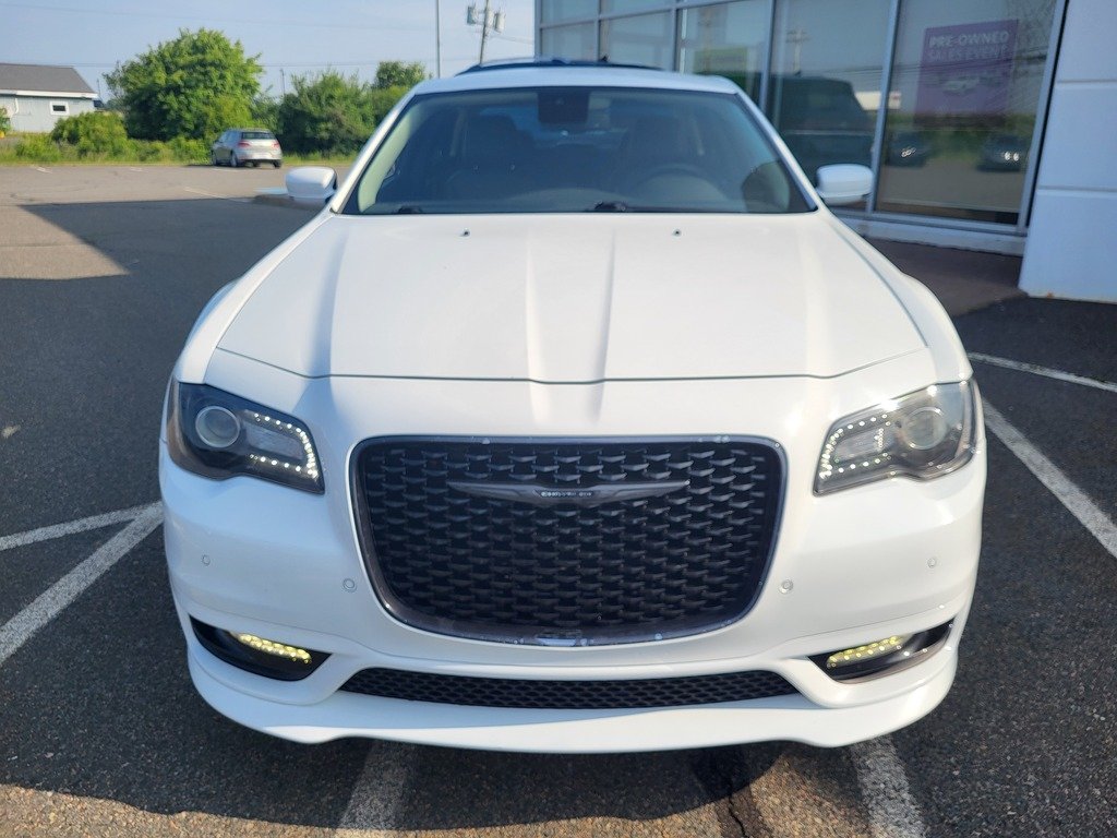 2022 Chrysler 300 TOURING L
