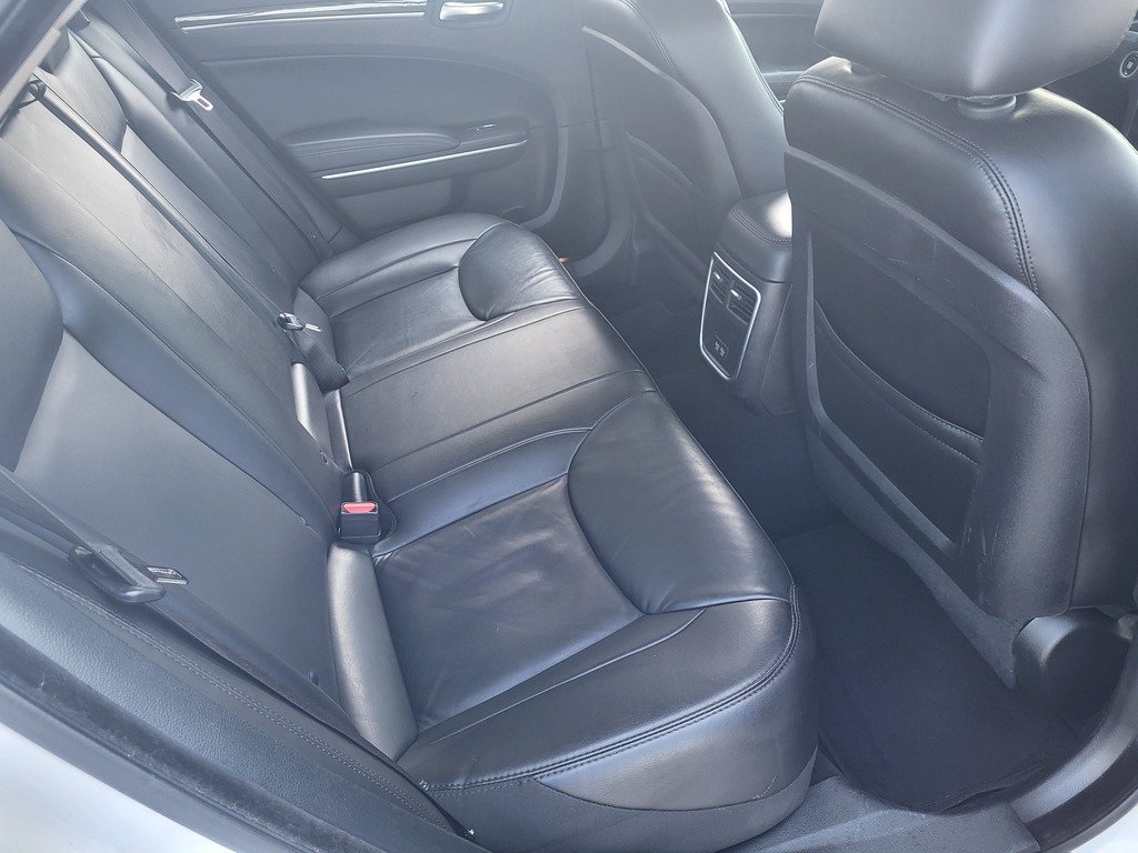 2022 Chrysler 300 TOURING L
