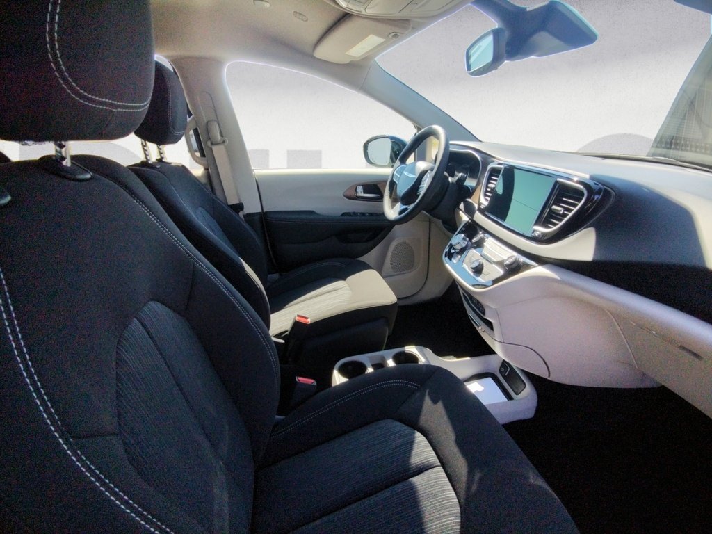 2024 Chrysler Grand Caravan SXT