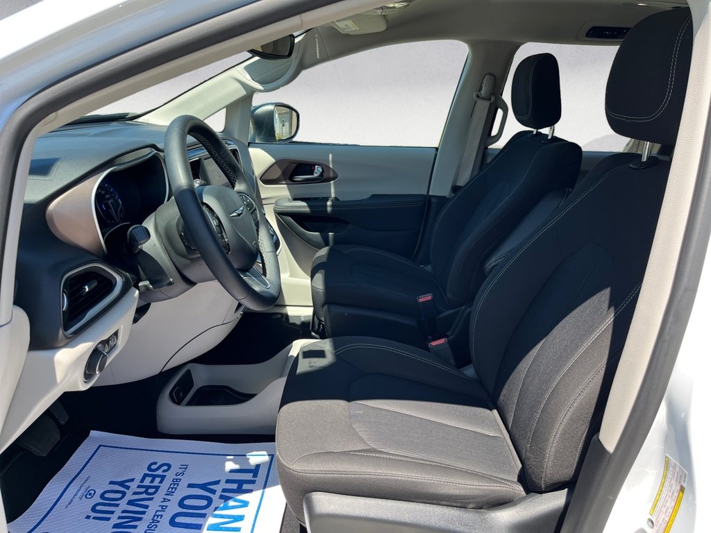 2024 Chrysler Grand Caravan SXT