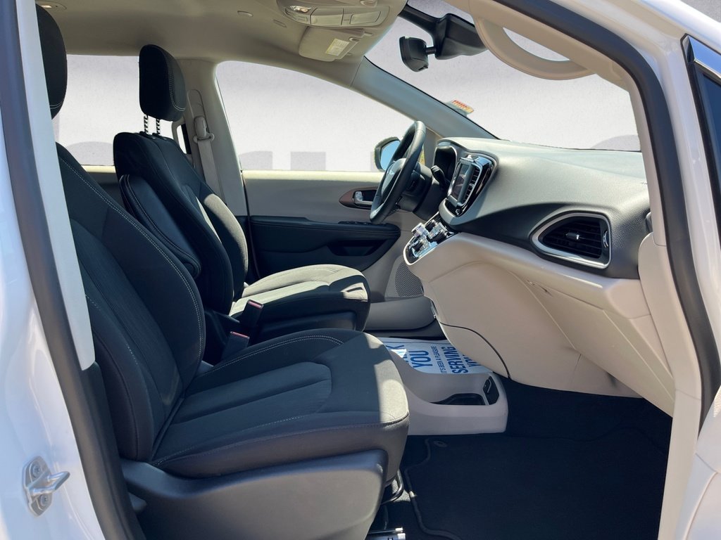 2024 Chrysler Grand Caravan SXT