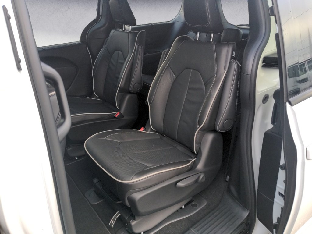 Chrysler Pacifica Hybrid PREMIUM S APPEARANCE 2024