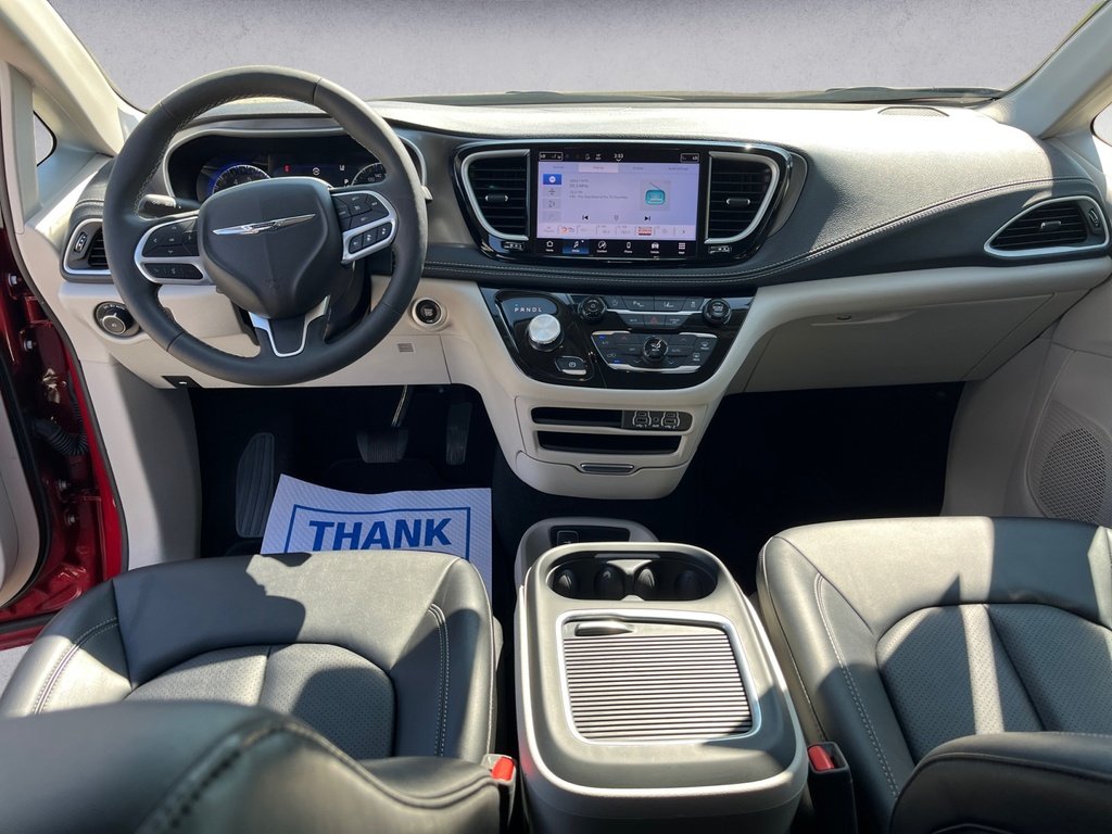2024 Chrysler Pacifica TOURING-L
