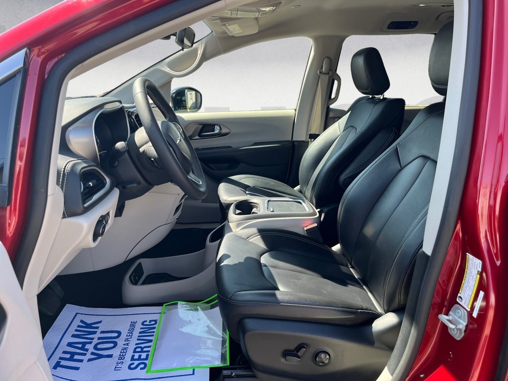 2024 Chrysler Pacifica TOURING-L
