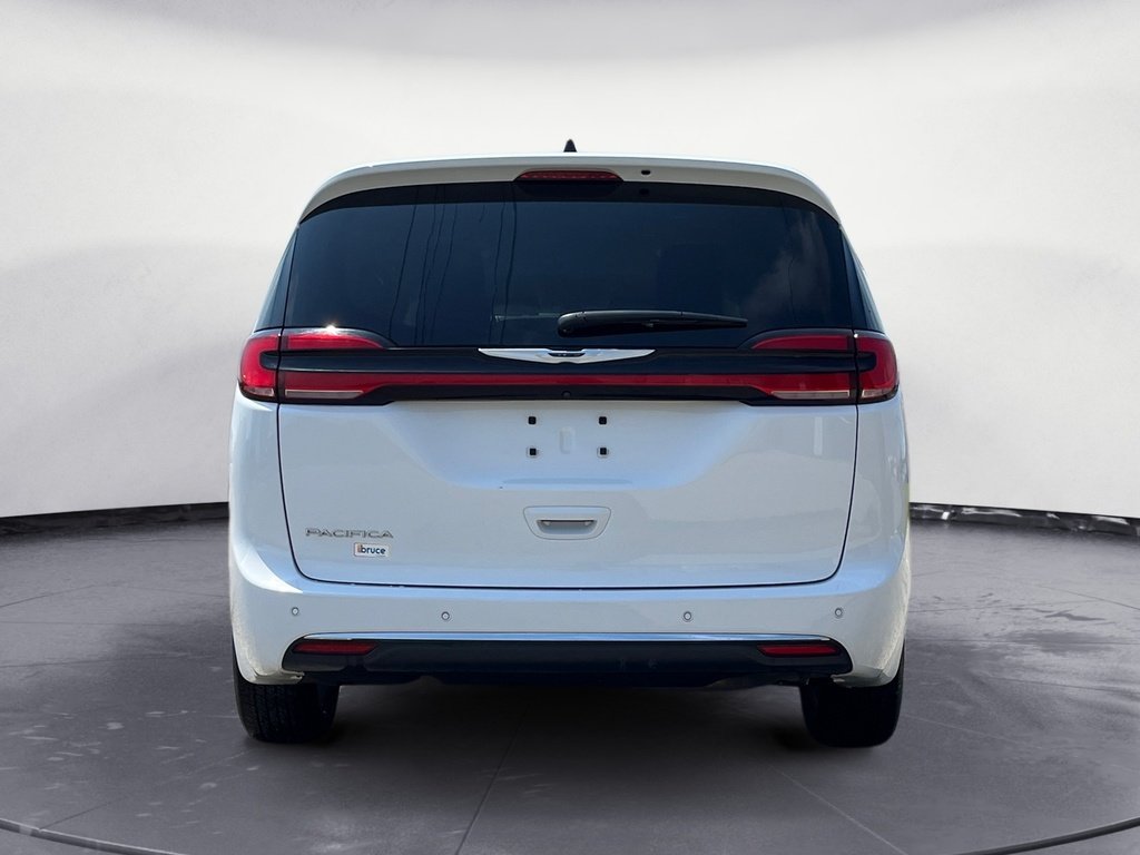 2024 Chrysler Pacifica TOURING-L