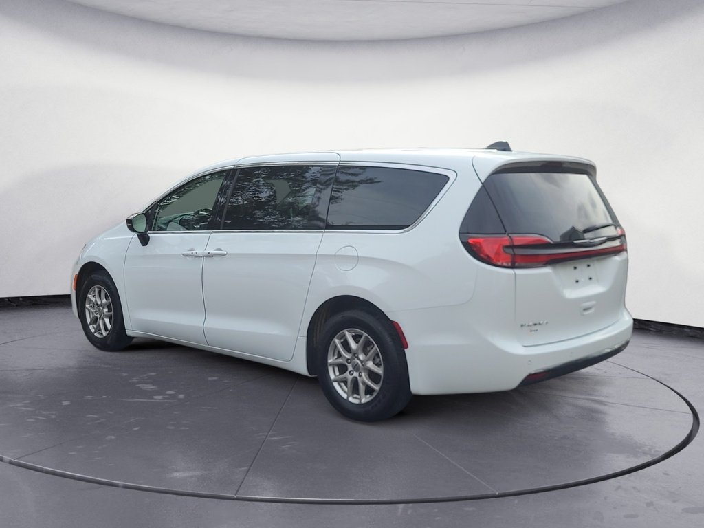 2024 Chrysler Pacifica TOURING-L