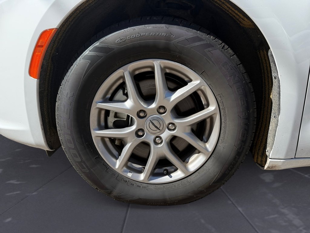 2024 Chrysler Pacifica TOURING-L