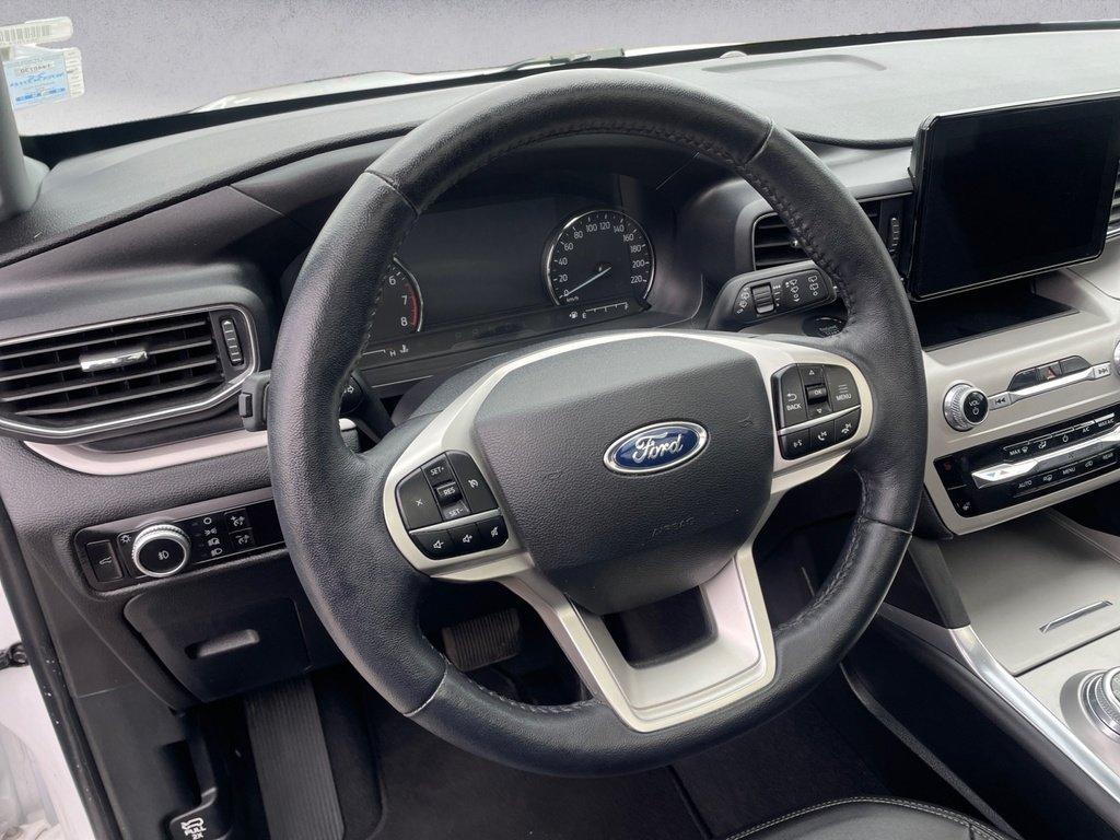 Ford Explorer XLT 2023