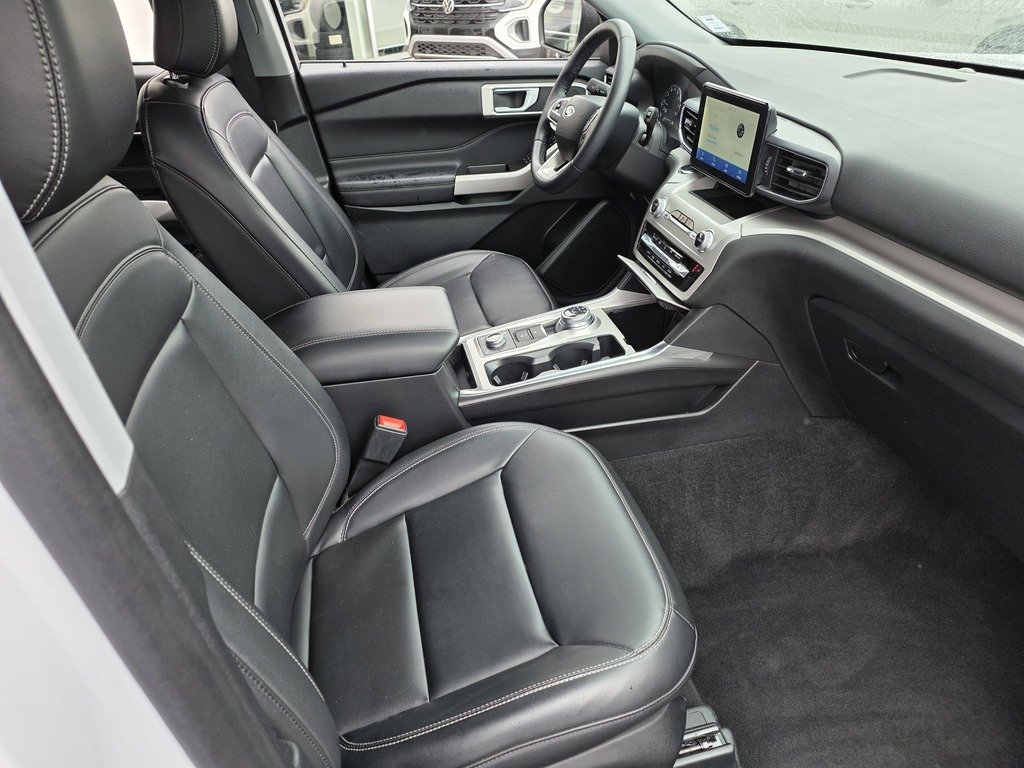 Ford Explorer XLT 2024