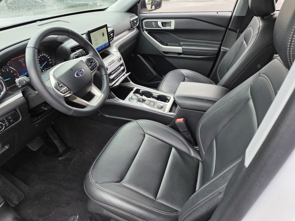 Ford Explorer XLT 2024