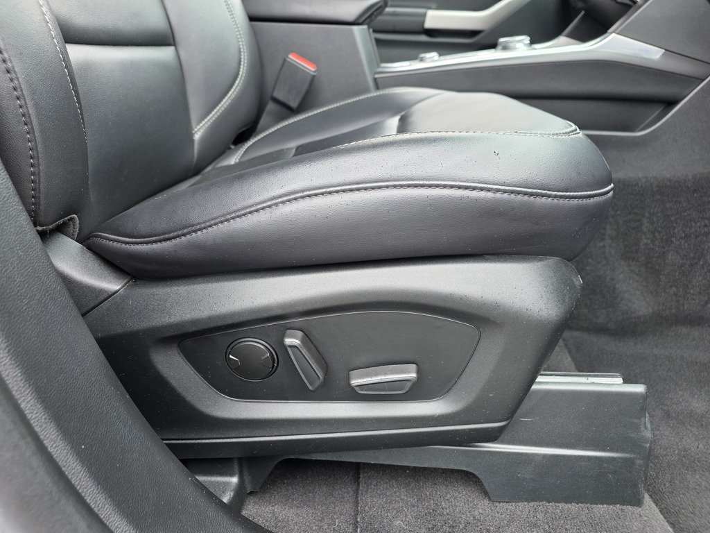 Ford Explorer XLT 2024