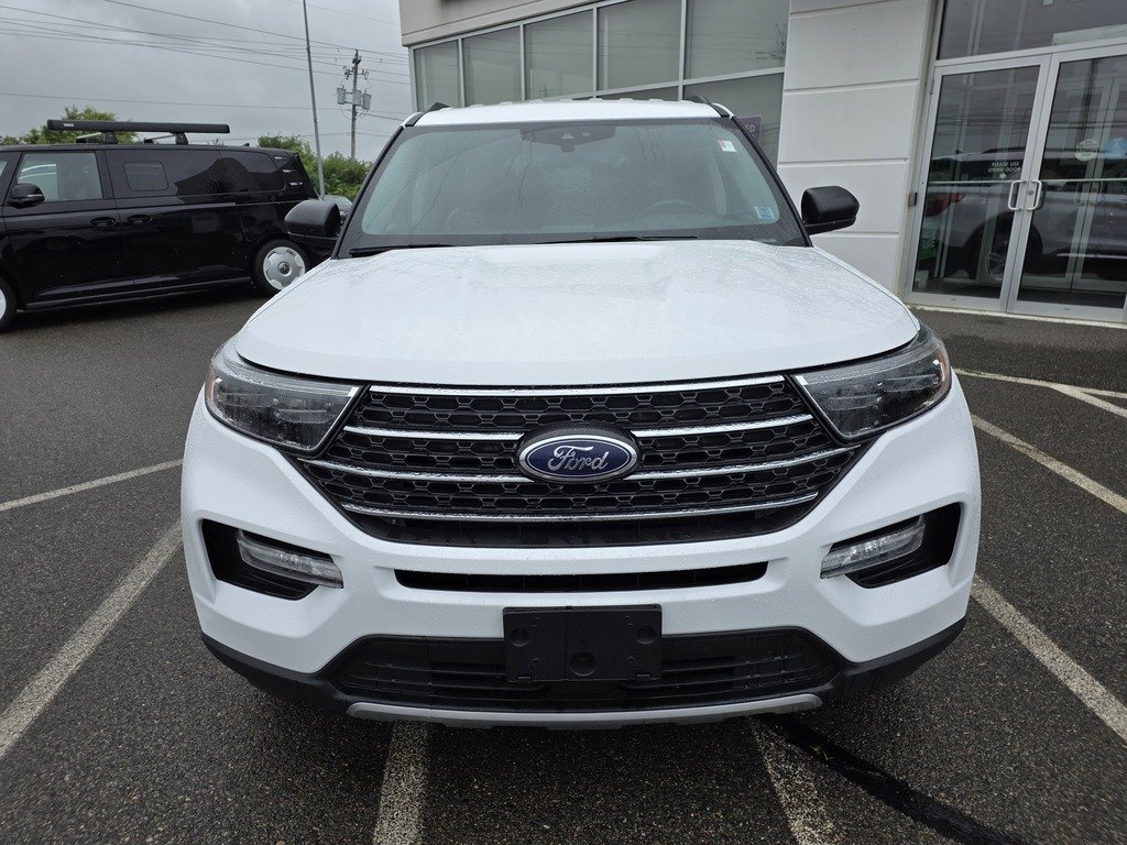 Ford Explorer XLT 2024