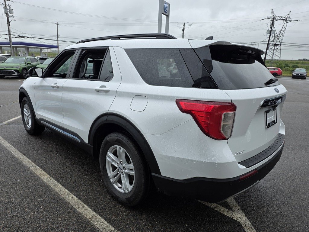 Ford Explorer XLT 2024